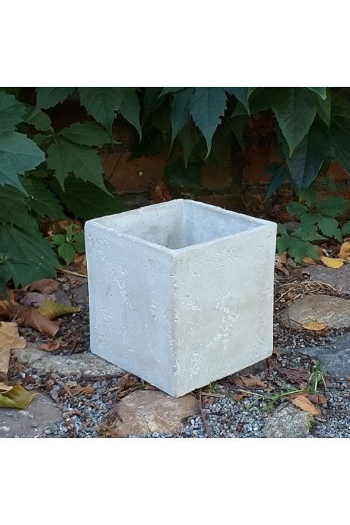 Doniczka cementowa sześcian s/2 7735 - 13x13 cm - doniczki-poznan.pl