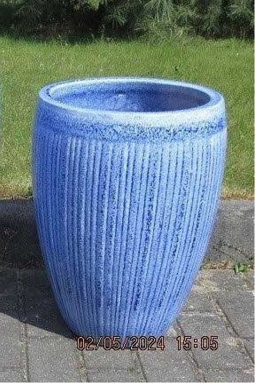 Wazon Vici pkaty ryflowany niebieskie ctki s/1 79995440 - doniczki-poznan.pl